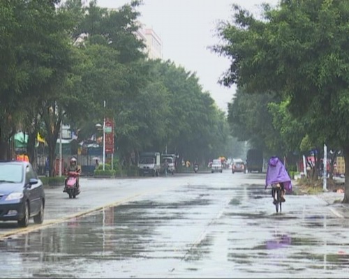 开启持续湿冷模式 周末有中到大雨局部暴雨