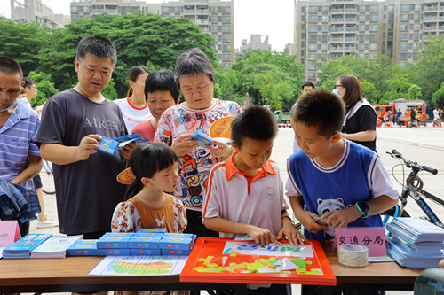 望牛墩镇开展2023年“安全生产月”咨询日活动