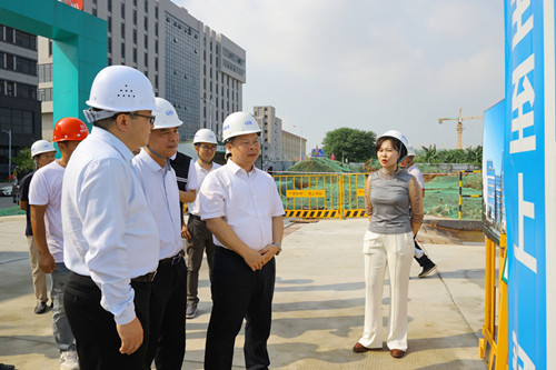 镇党委书记郑晓坚率队督导检查节前安全生产、三防、消防和食品安全工作